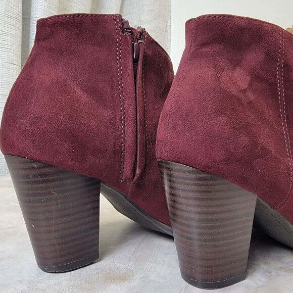 Old Navy Women's Size 8 Oxblood/Burgundy Block Heeled Ankle Boot - Picture 14 of 16